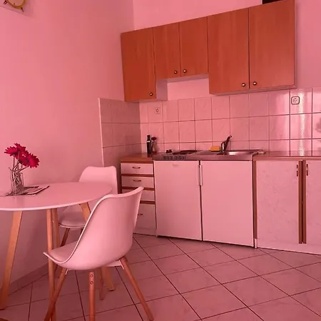 Apartmani Storic Апартаменты *